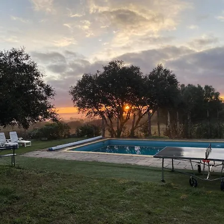 Proche Uzes Avec Magnifique Vue * Sagriès
